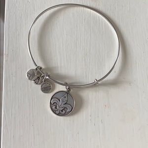Alex and Ani Fleur De Lis Expandable Bangle
